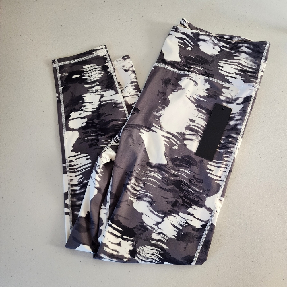 Mono B Black White Abstract Print Leggings 3XL High Rise Stretch Activewear - Picture 4 of 7